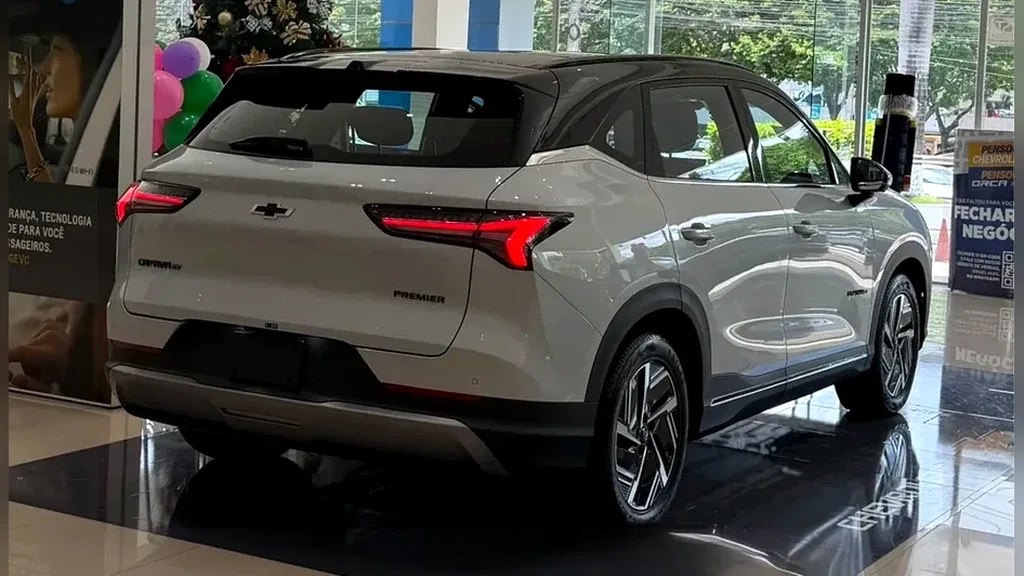 Chevrolet Captiva EV - Imagem 18