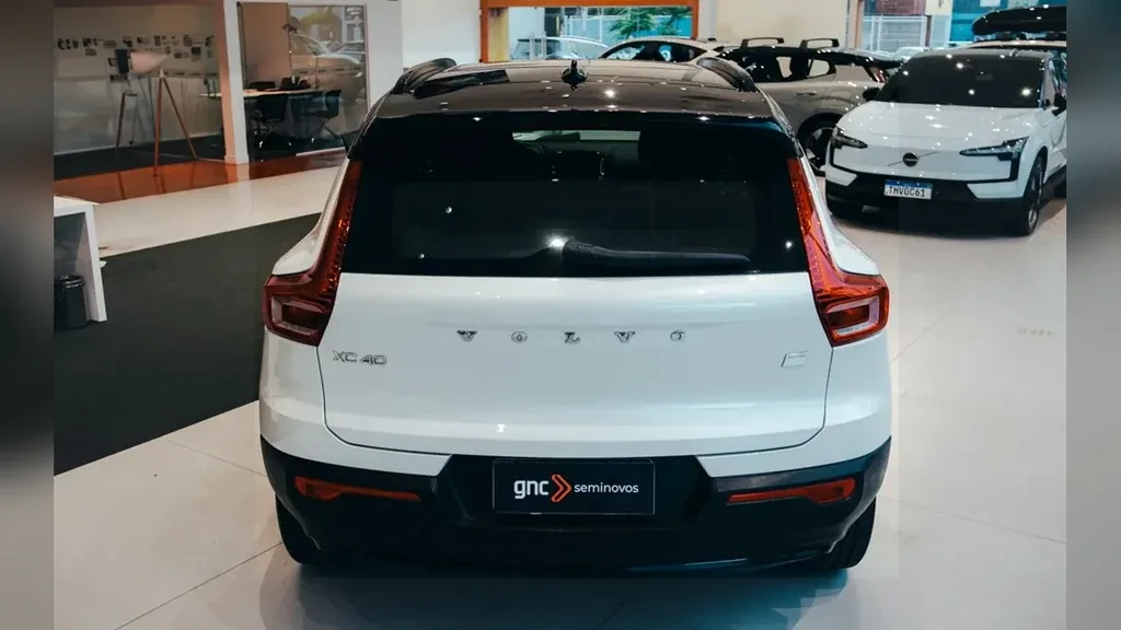 Volvo XC40 Recharge - Imagem 5