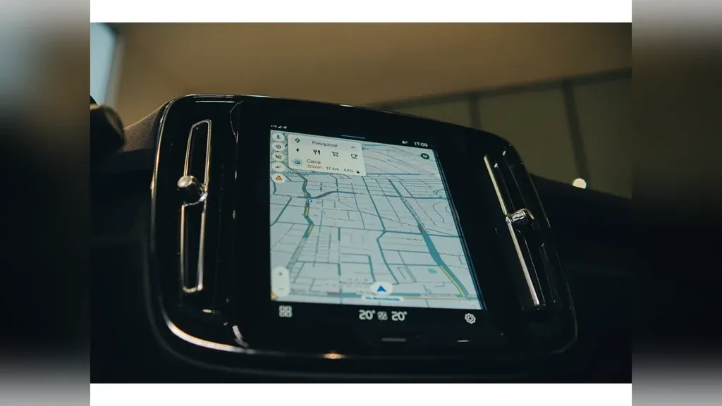 Volvo XC40 Recharge - Imagem 12