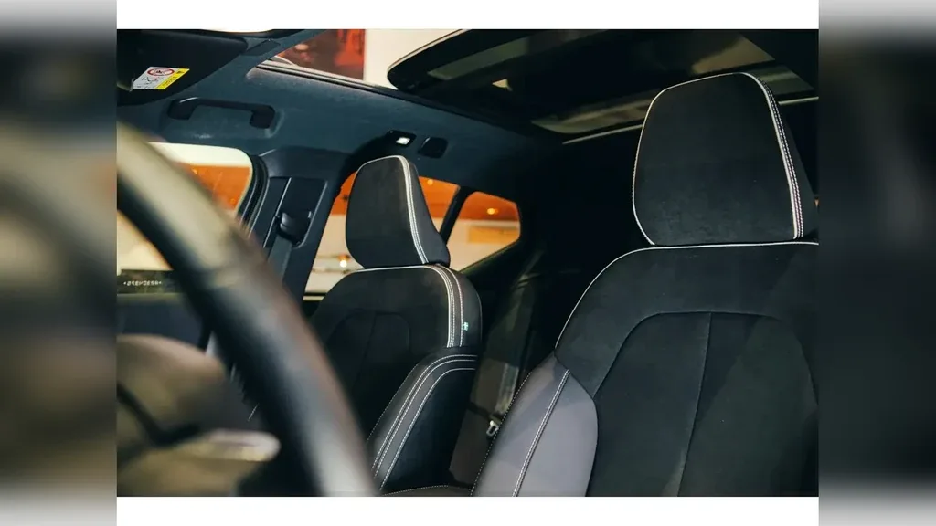 Volvo XC40 Recharge - Imagem 17