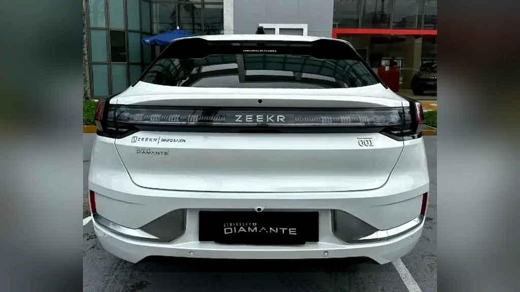 Zeekr 001 - Imagem 12