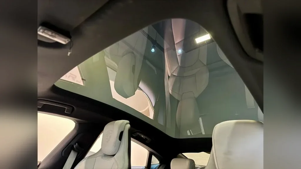 Porsche Taycan - Imagem 7