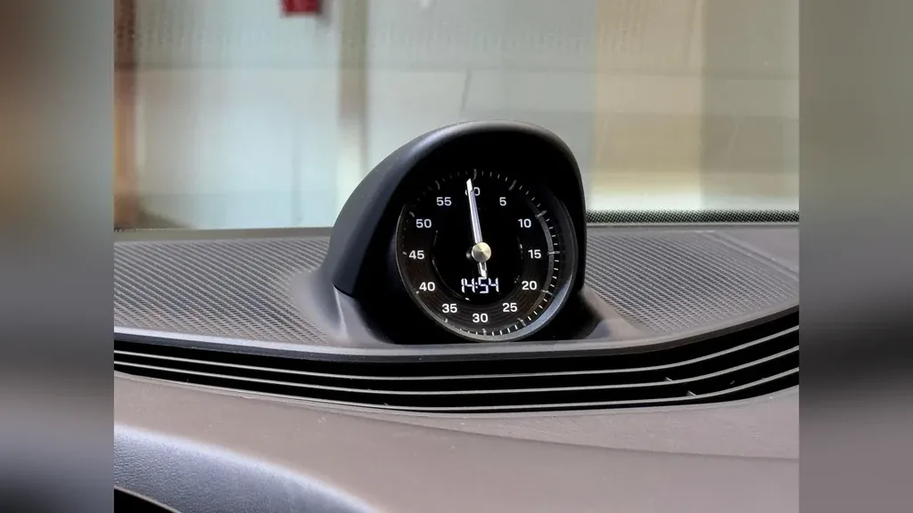 Porsche Taycan - Imagem 12