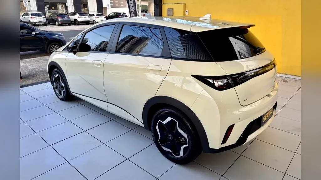 BYD Dolphin - Imagem 4