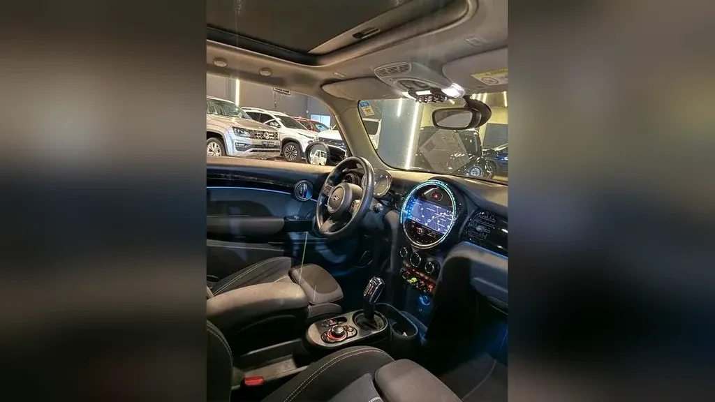 Mini Cooper SE - Imagem 8