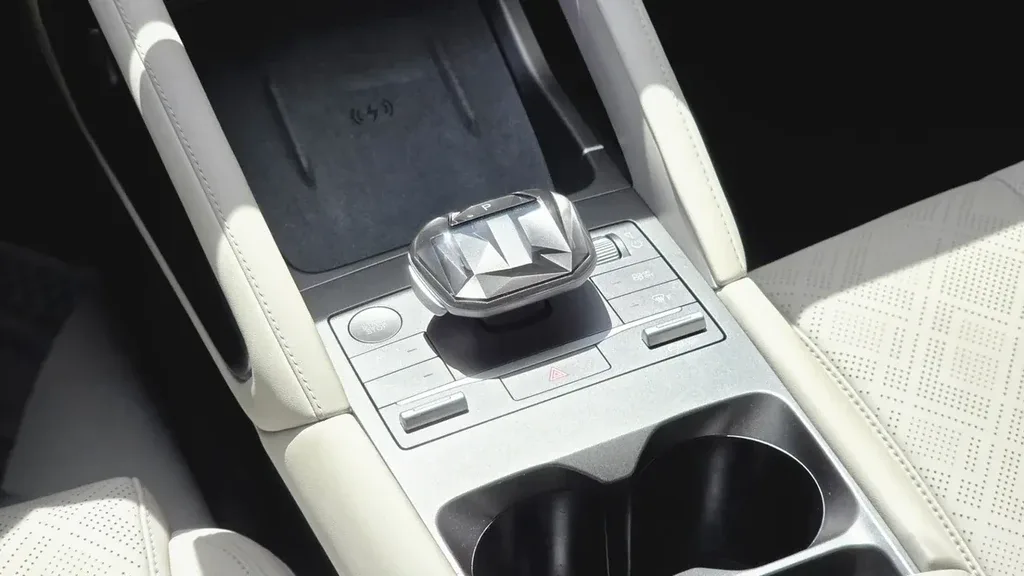 BYD Yuan Pro - Imagem 14