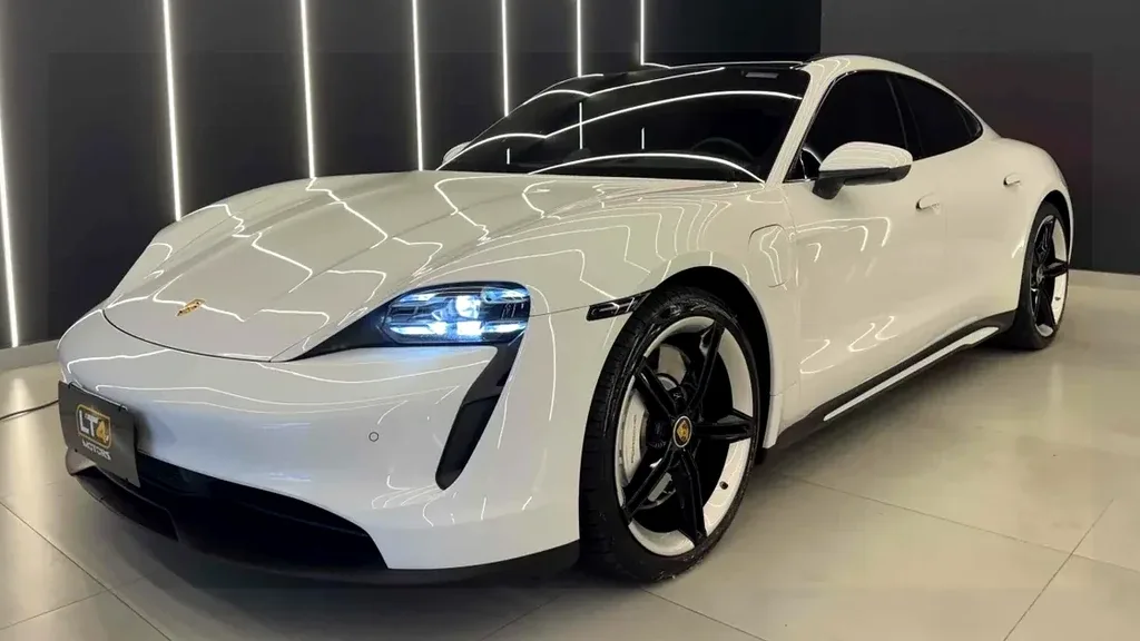 Porsche Taycan - Imagem 4