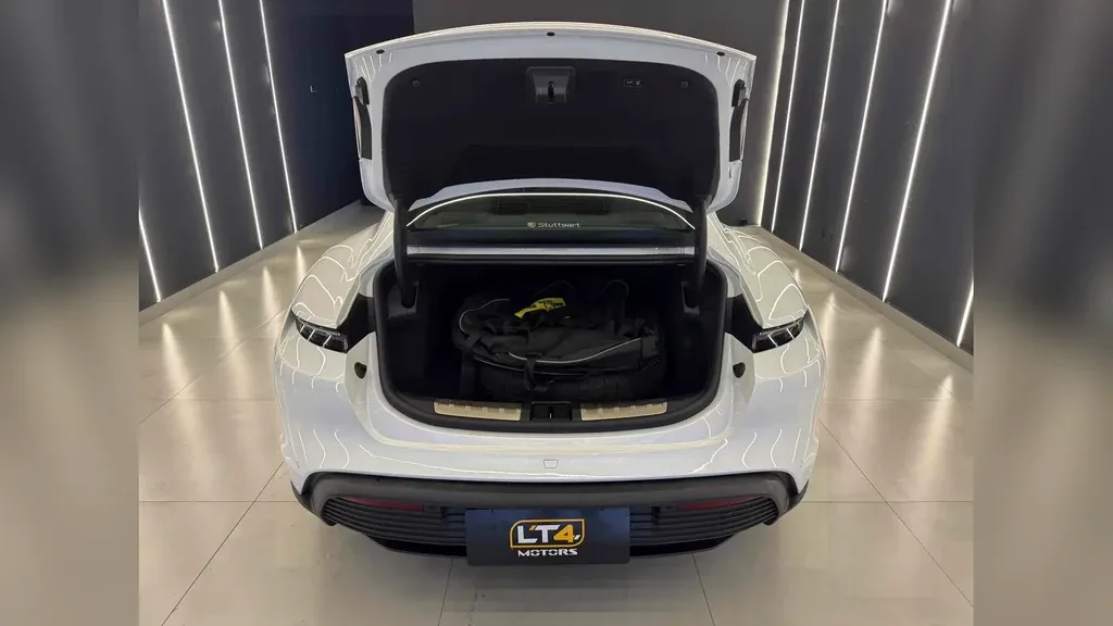 Porsche Taycan - Imagem 9