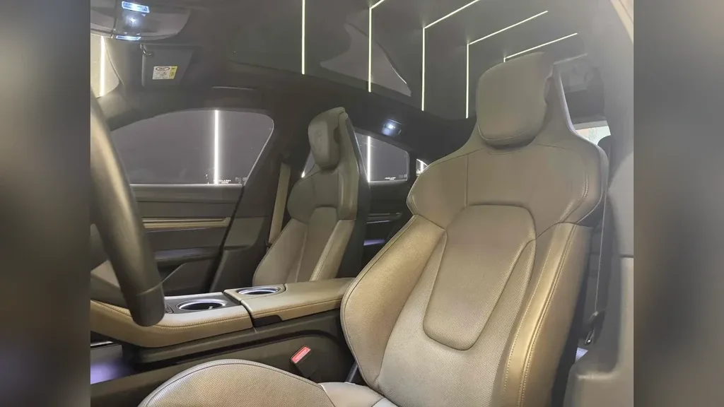 Porsche Taycan - Imagem 12