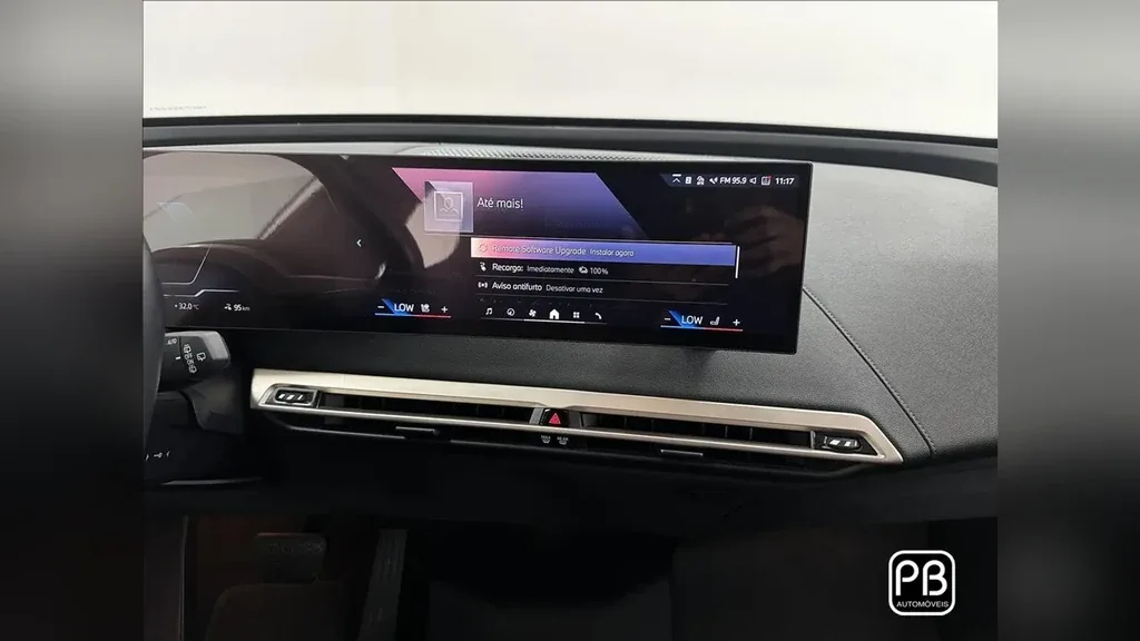 BMW Ix - Imagem 14