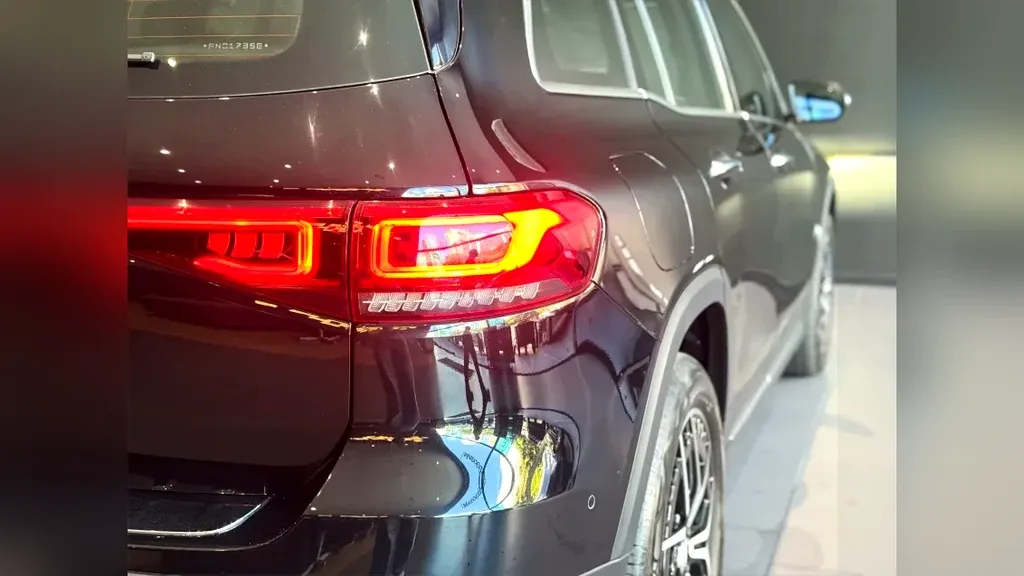 Mercedes Eqb 250 - Imagem 10