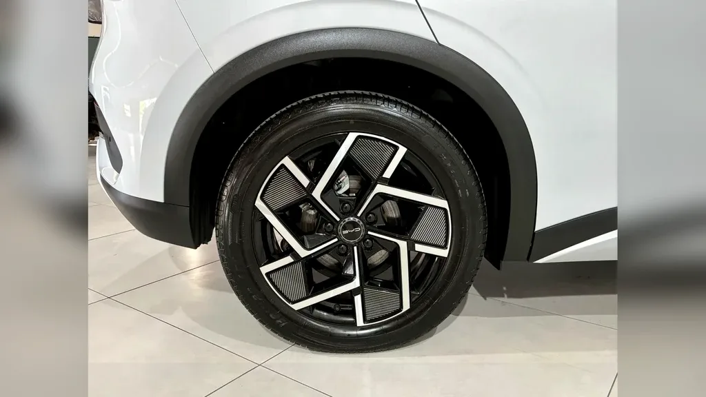 BYD Yuan Plus - Imagem 18