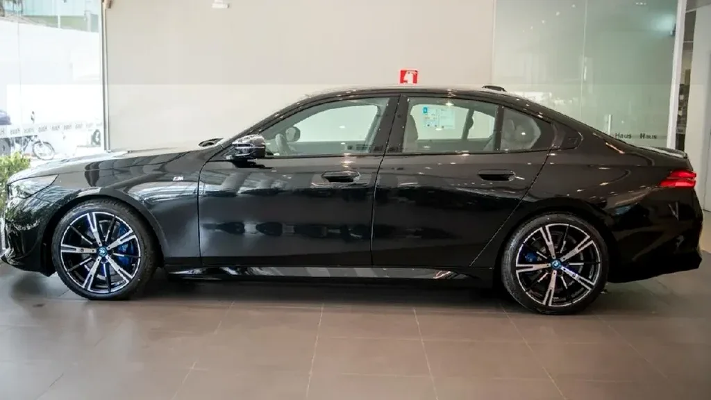 BMW I5 M60 - Imagem 7