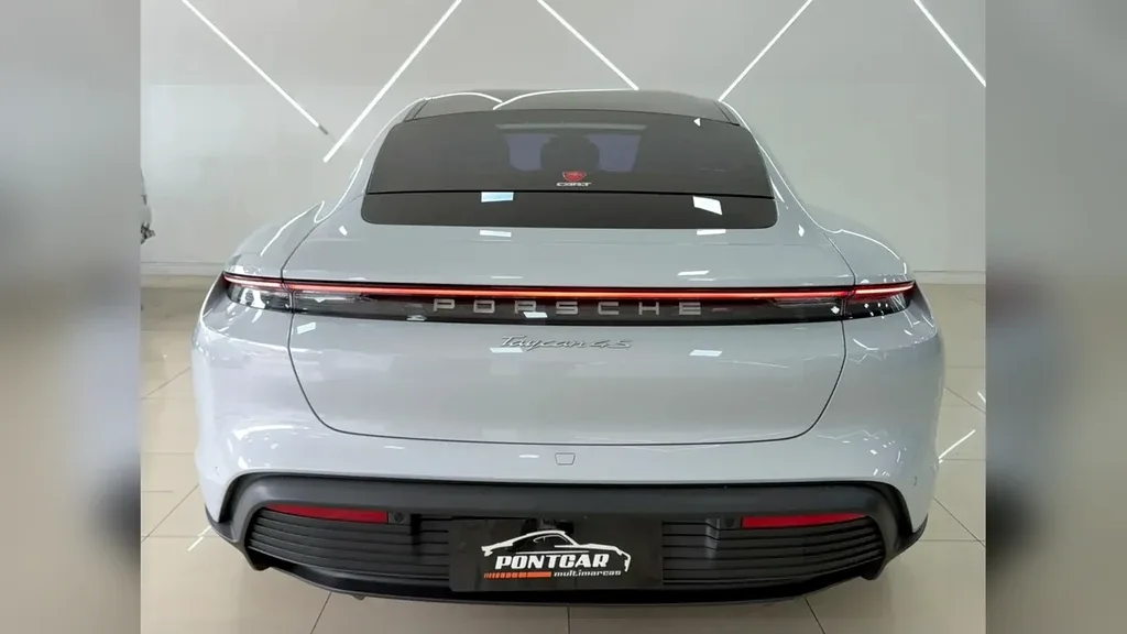 Porsche Taycan - Imagem 6