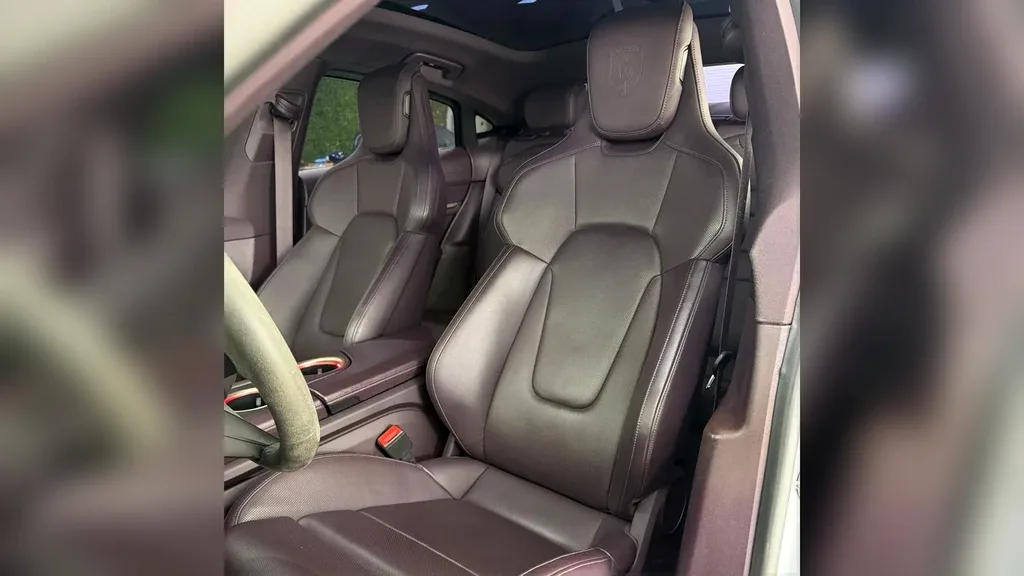 Porsche Taycan - Imagem 13