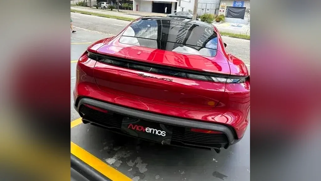 Porsche Taycan - Imagem 4