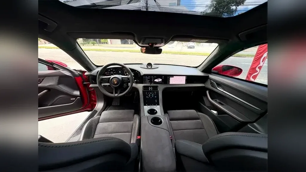 Porsche Taycan - Imagem 10