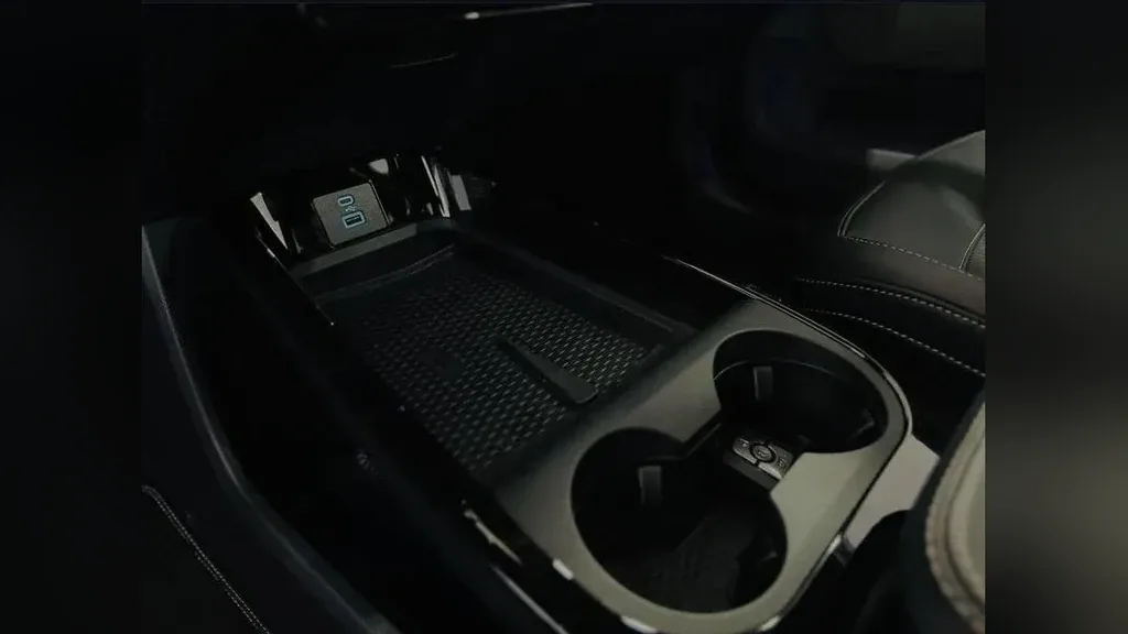 Ford Mustang Mach-e - Imagem 14