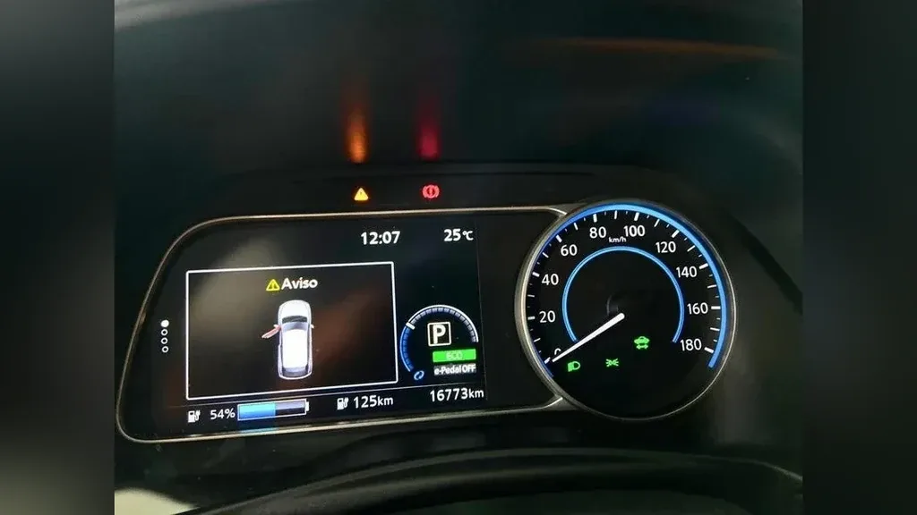 Nissan Leaf - Imagem 6