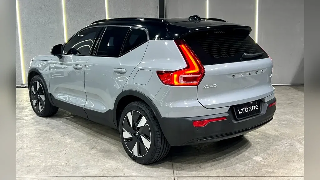 Volvo XC40 Recharge - Imagem 2