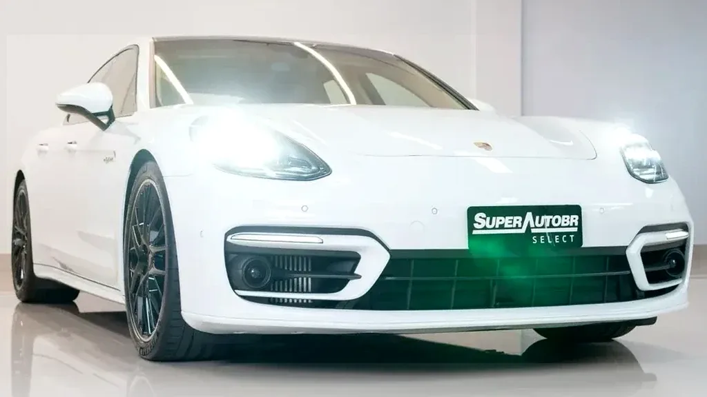 Porsche Panamera 4 E-hybrid - Imagem 3