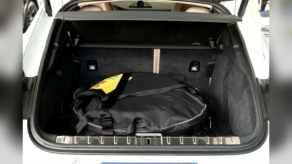 Porsche Panamera 4 E-hybrid - Imagem 6