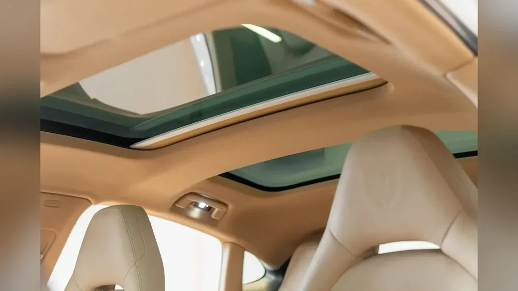 Porsche Panamera 4 E-hybrid - Imagem 18