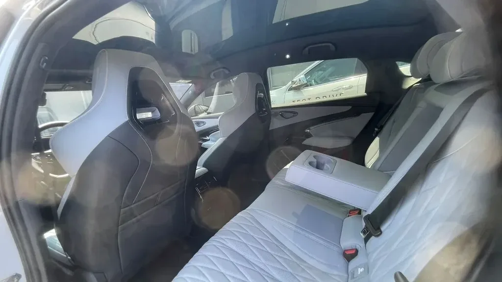 BYD Seal - Imagem 10