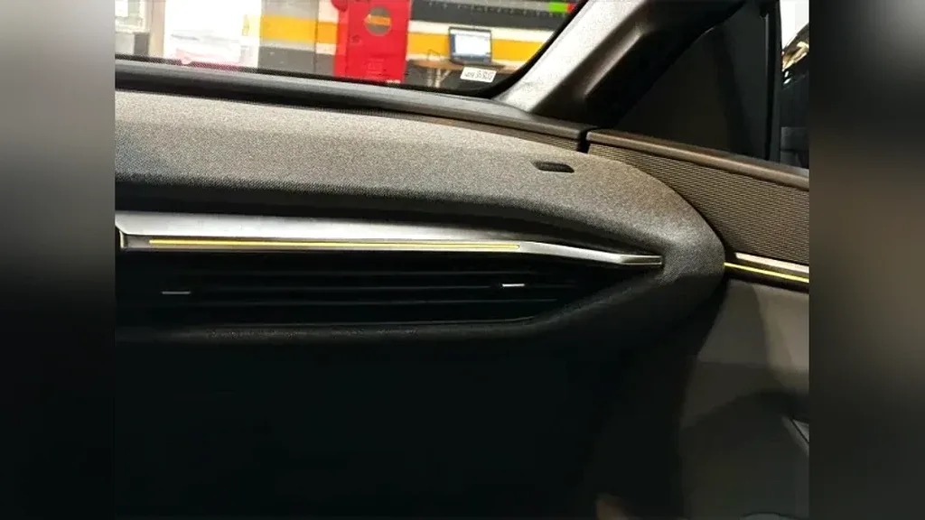 Renault Megane E-tech Electric - Imagem 16