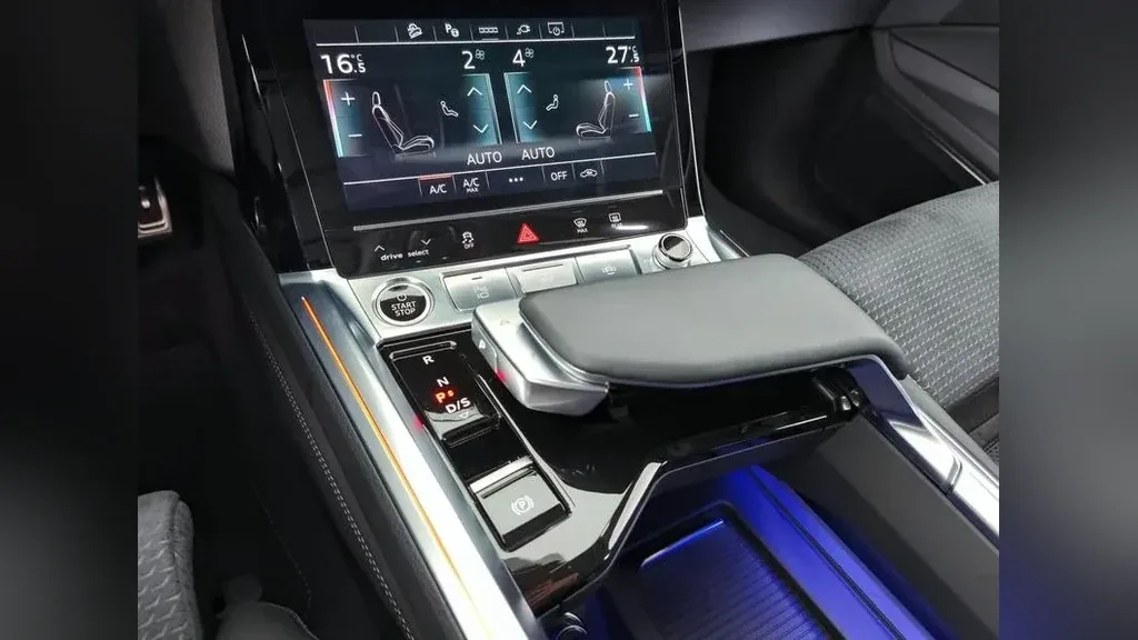 Audi Q8 E-tron - Imagem 12