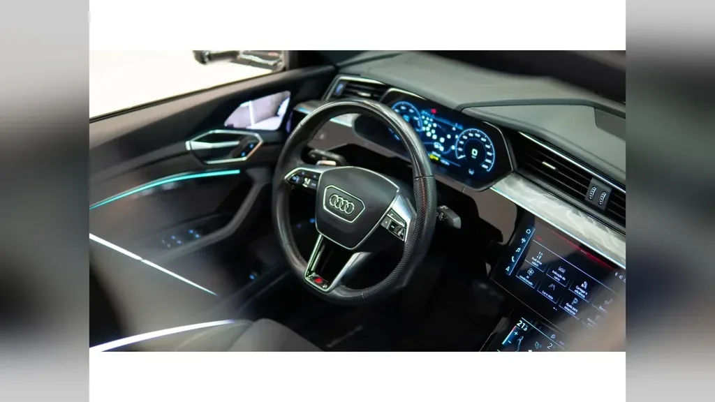 Audi E-tron S Sportback - Imagem 8