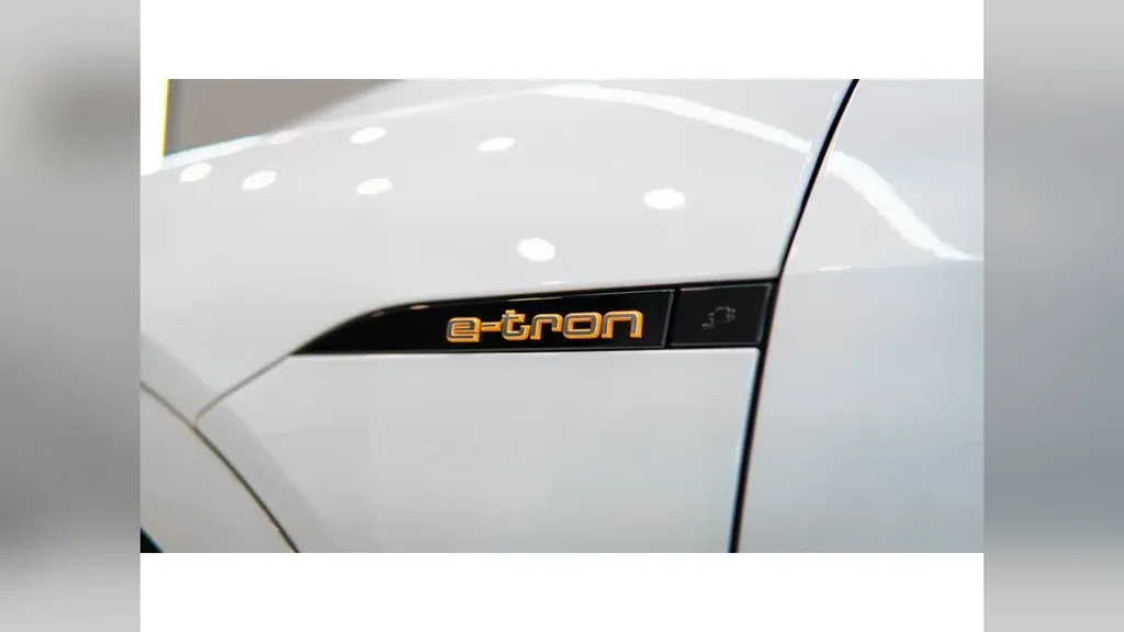 Audi E-tron S Sportback - Imagem 12