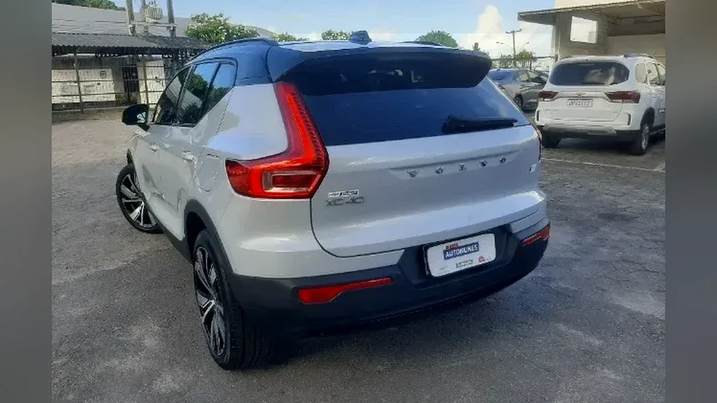 Volvo XC40 Recharge - Imagem 3