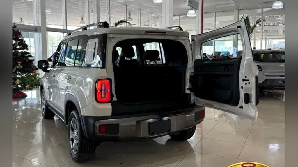 Chevrolet Spark Euv - Imagem 7