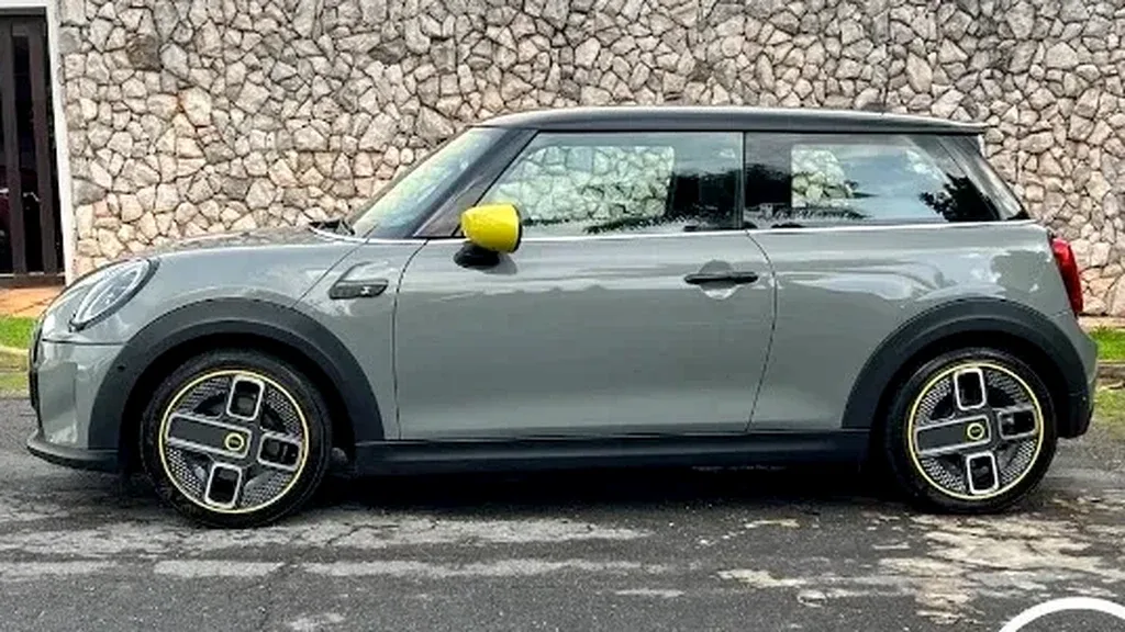 Mini Cooper SE - Imagem 9
