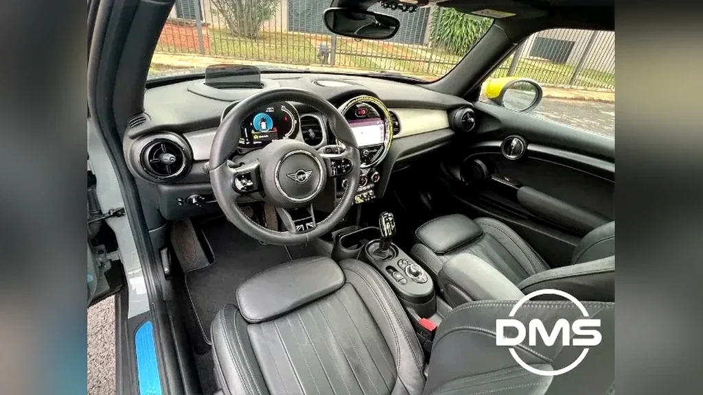 Mini Cooper SE - Imagem 14