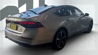 Honda Accord Plug-in Hybrid - Miniatura 3