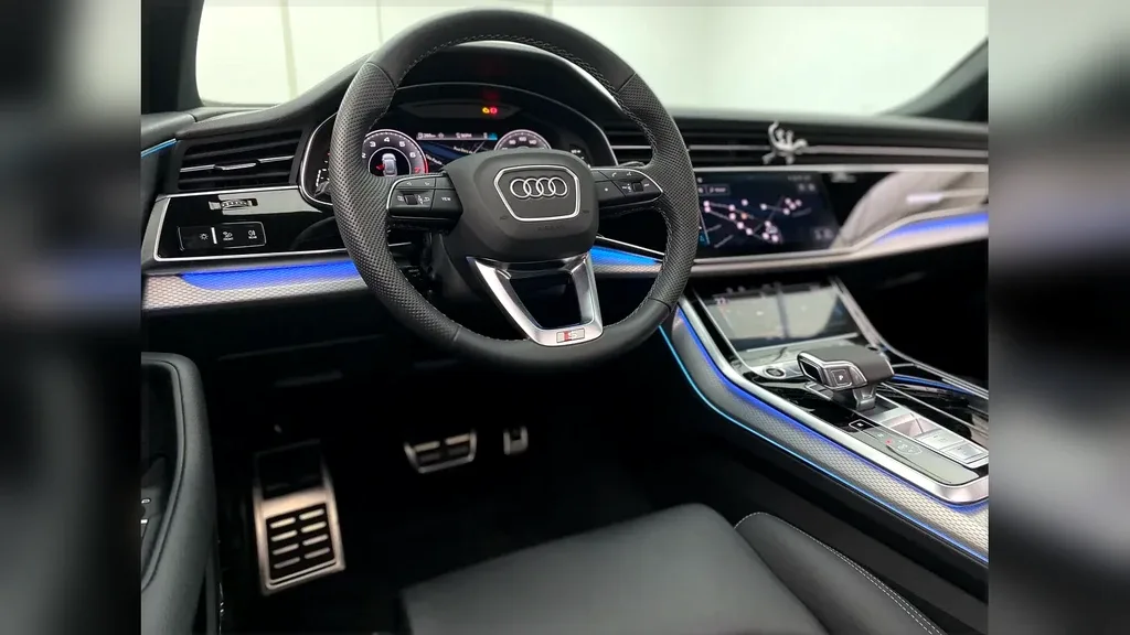 Audi Q8 E-tron - Imagem 13