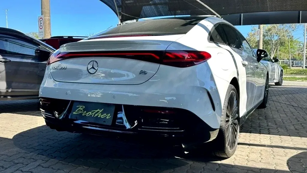 Mercedes Eqe 300 - Imagem 4
