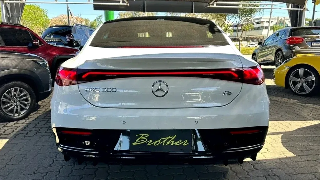 Mercedes Eqe 300 - Imagem 5
