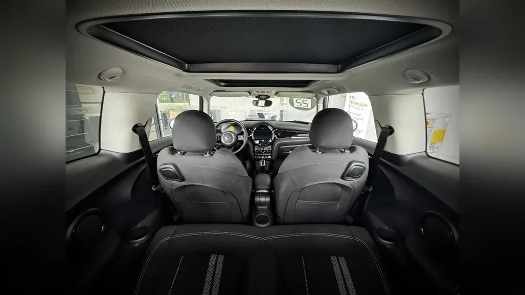 Mini Cooper SE - Imagem 8