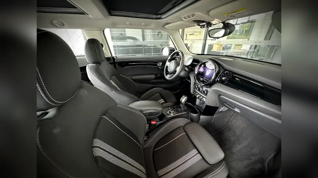 Mini Cooper SE - Imagem 9