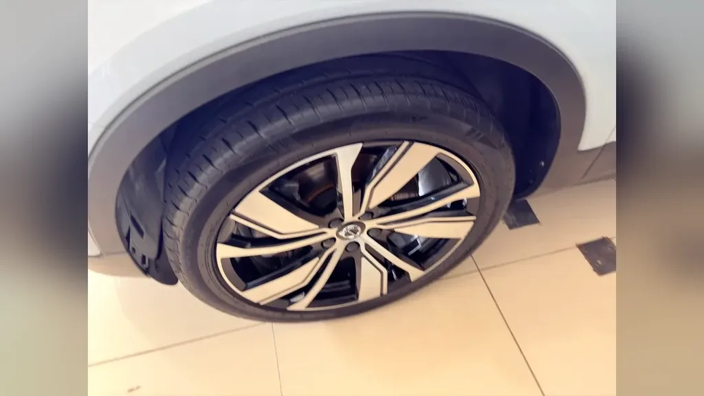 Volvo XC40 - Imagem 14