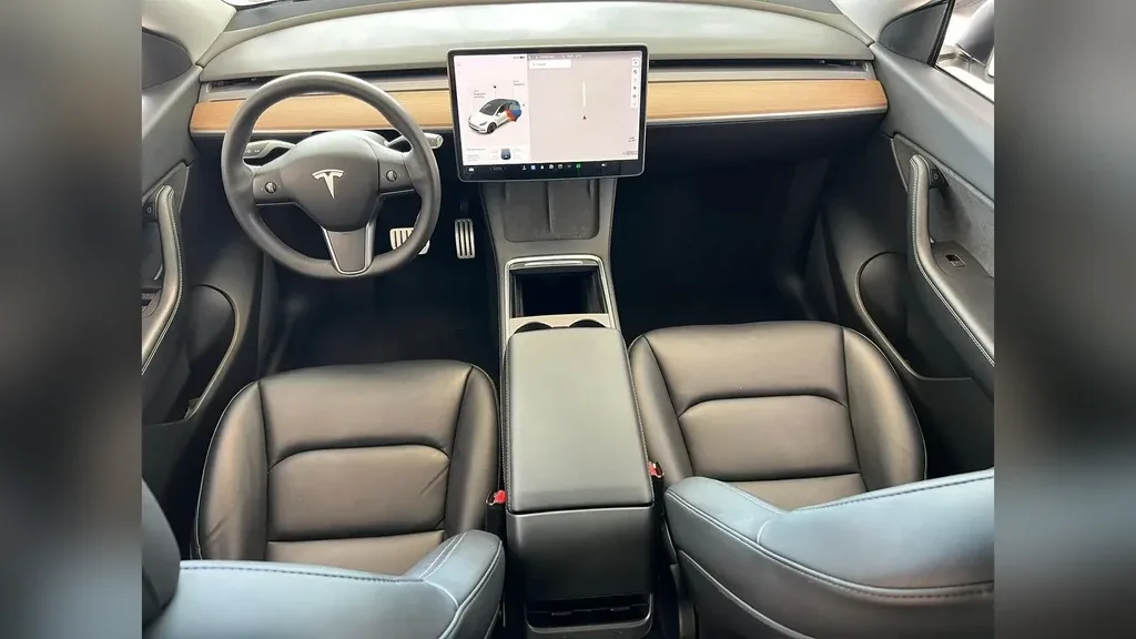 Tesla Model Y - Imagem 6
