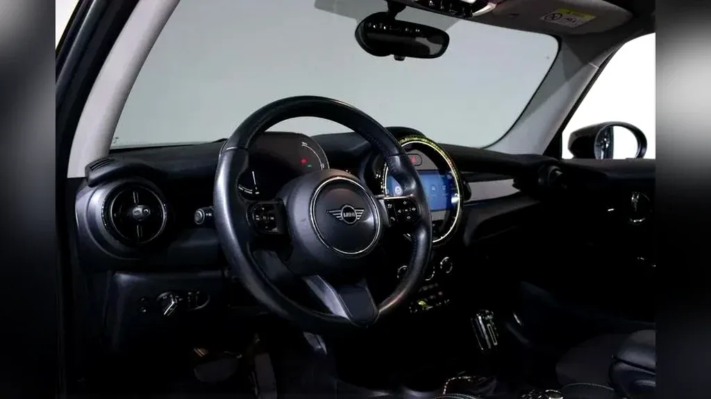 Mini Cooper SE - Imagem 4