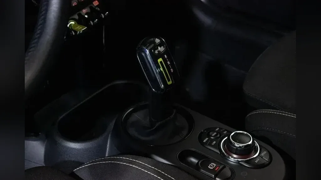 Mini Cooper SE - Imagem 6