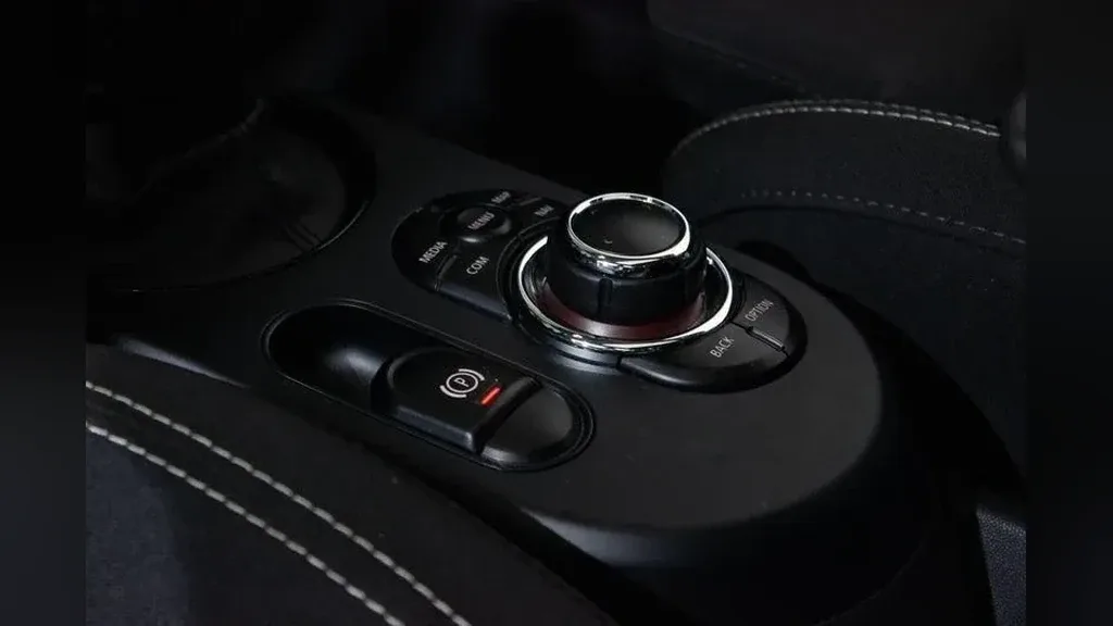 Mini Cooper SE - Imagem 7