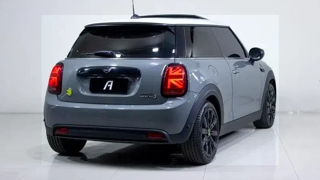 Mini Cooper SE - Imagem 13