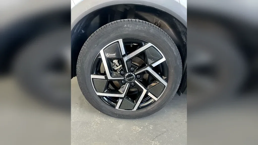 BYD Yuan Plus - Imagem 10