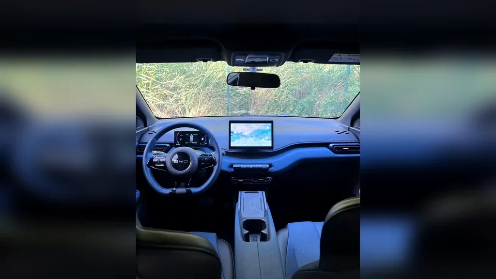 BYD Dolphin - Imagem 12